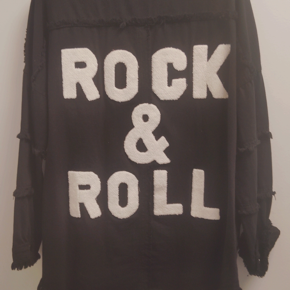 Elan Black Jean Jacket with White Rock & Roll Appliqué - Picture 9 of 10